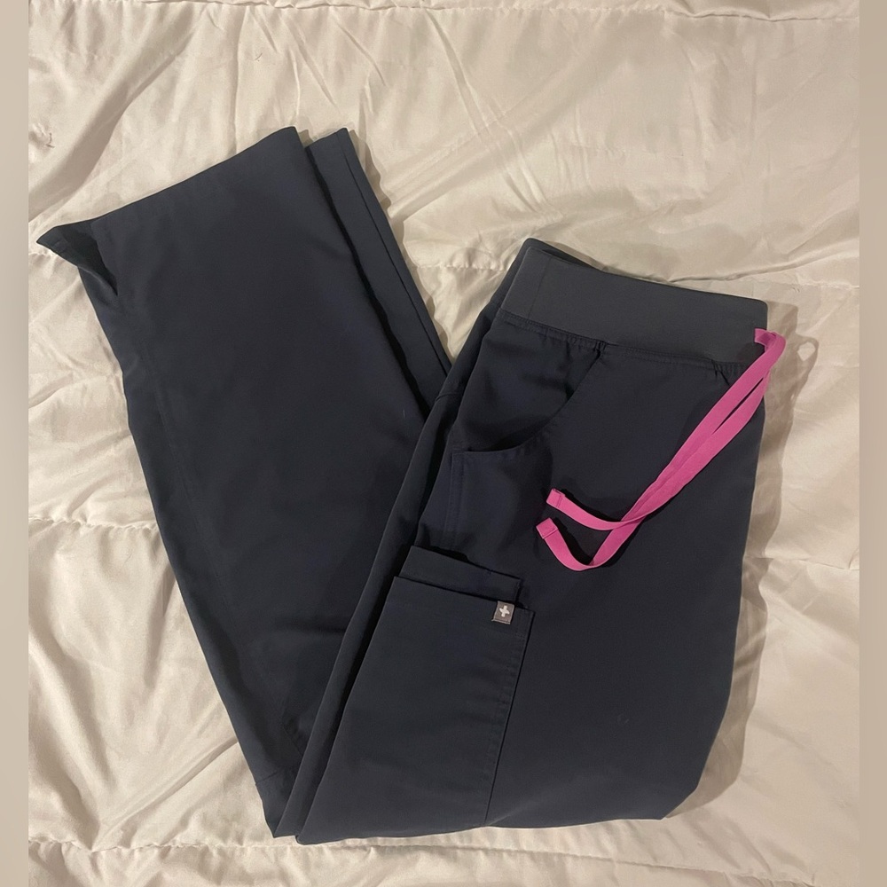 FIGS Kade Cargo scrub pants